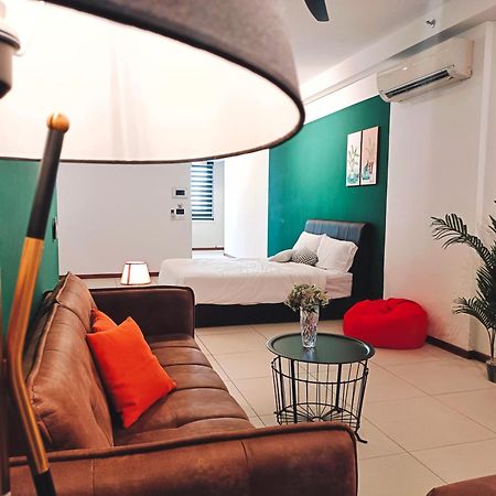 The Landmark By Katana 3Br To 4Br Luxury Seaview Landmark Homestay At Gurney 15-16Pax 无敌海景套房 Tanjung Tokong Luaran gambar
